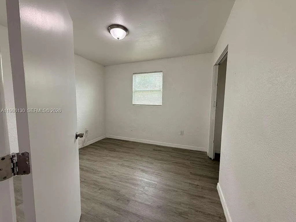 2 bed, 1.0 bath, 650 sqft, $1,200 — Photo 4