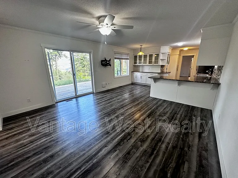 5235 Chase Rd — Photo 6