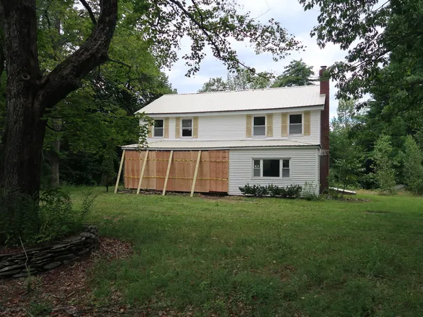 550 Whitefield Road, Pittston, ME 04345