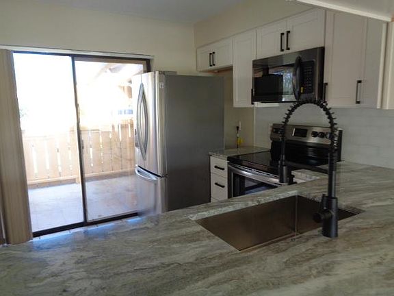 4th image of 16250 Bay Pointe Blvd APT I105