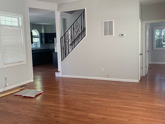 3rd image of 103 Westhill Dr