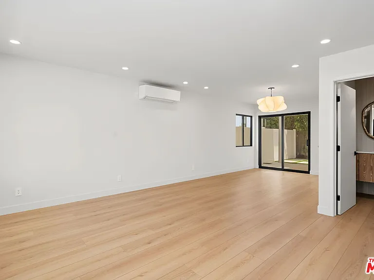 5843 Whitworth Dr — Photo 27