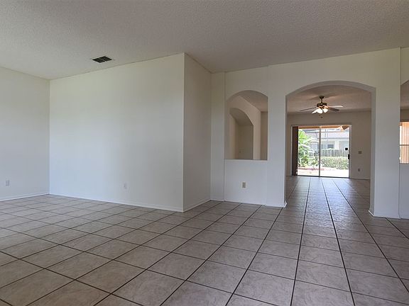 3rd image of 10532 Bruun Pl