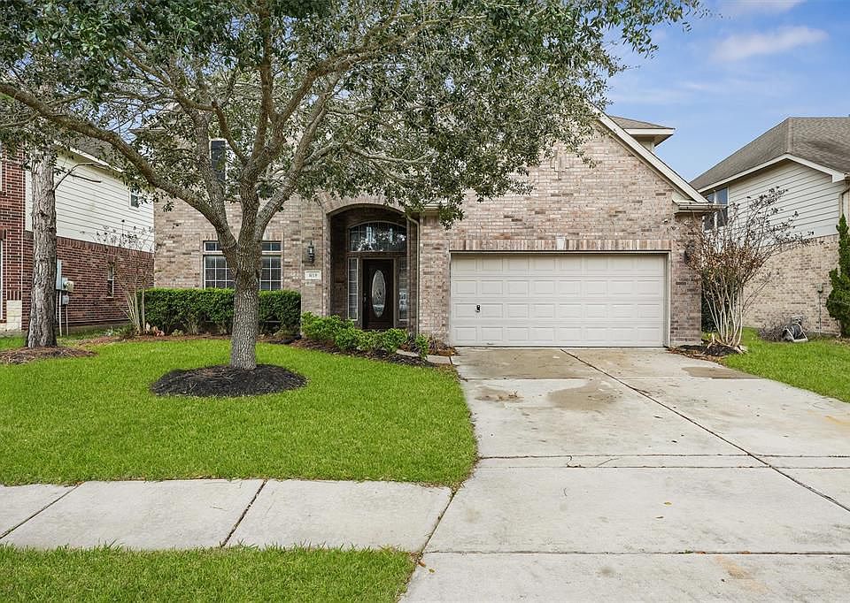 1st image of 618 River Delta Ln