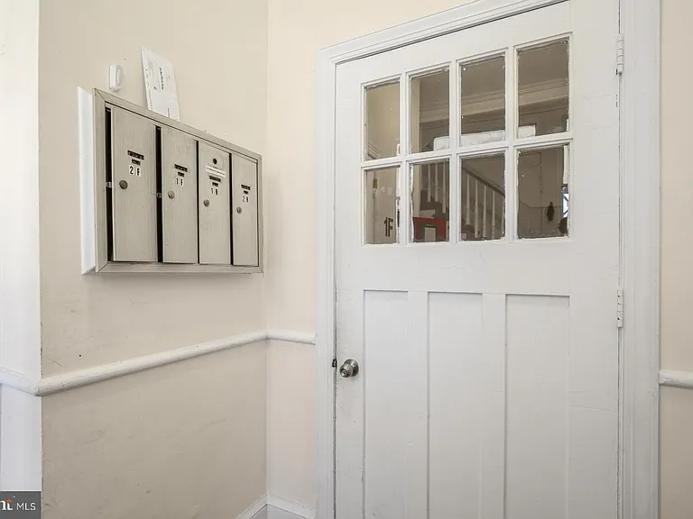 350 Green Ln #2R — Photo 16