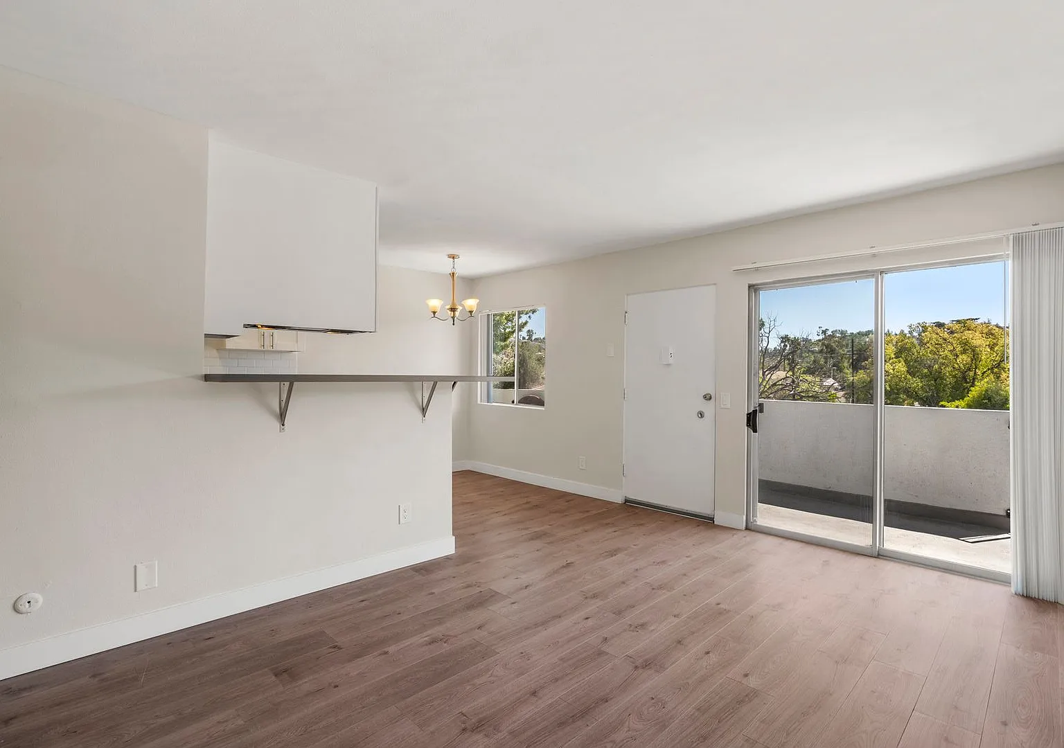 Ave 59 - Highland Park Apartments(Rivendell) — Photo 1