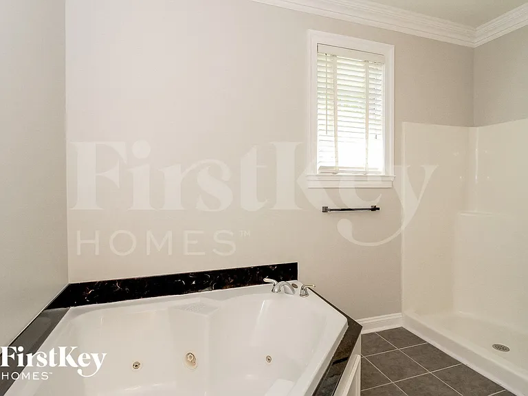 20 Evergreen Dr — Photo 9