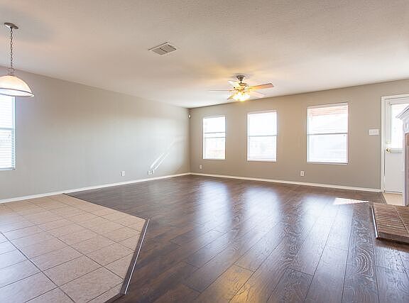 4th image of 11803 Oak Water