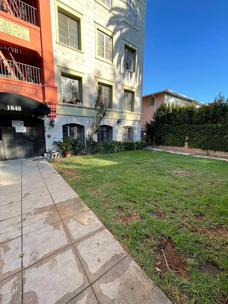 Alexanderia Gramercy Apts — Photo 3