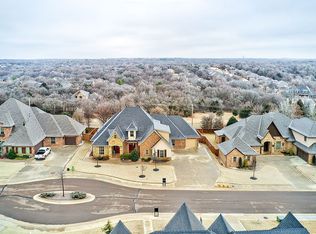 2316 Old Creek Rd, Edmond, OK 73034