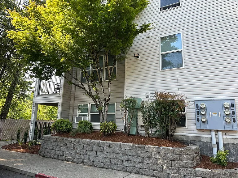 8824 SE Flavel St — Photo 21
