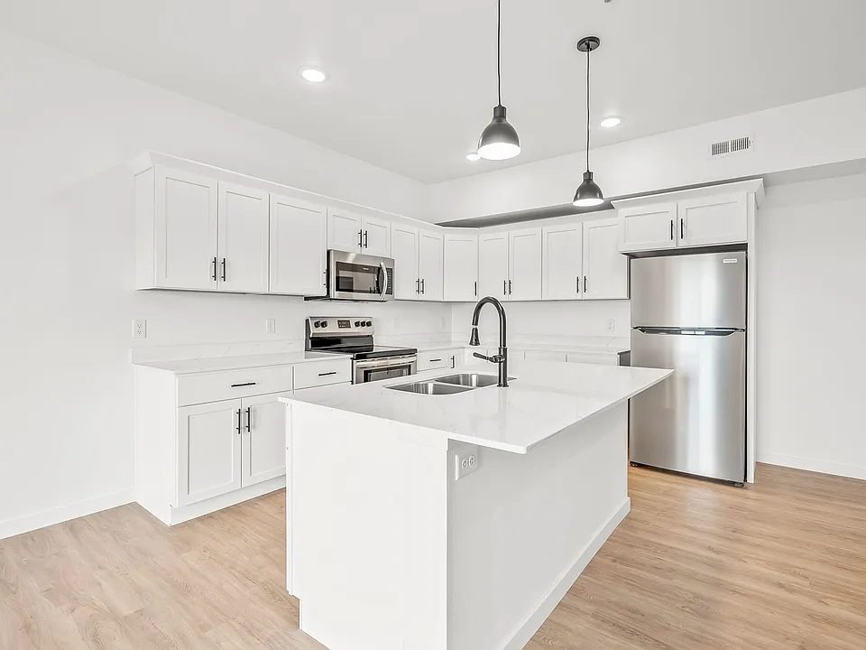 Twin Oaks Apartments