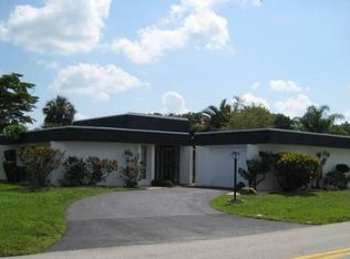 5603 White Cedar Ln, Tamarac, FL 33319