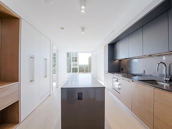3rd image of 1289 Hornby St #2710