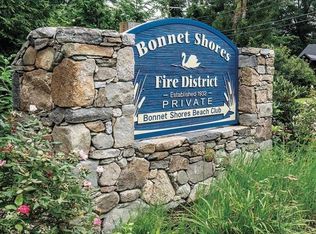 51 Bonnet Shores Rd, Narragansett, RI 02882