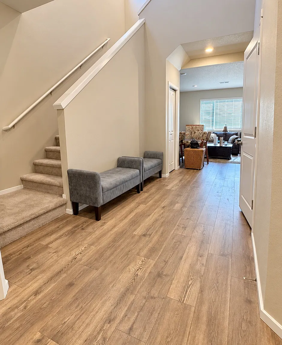 4 bed, 2230 sqft, $3,200 — Photo 2