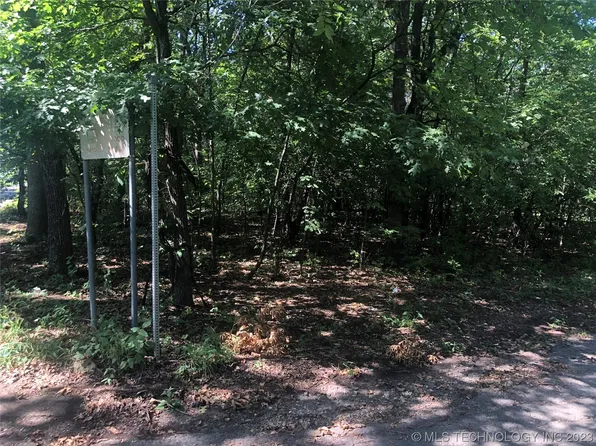 Rural Route Rte #2, Wagoner, OK 74467