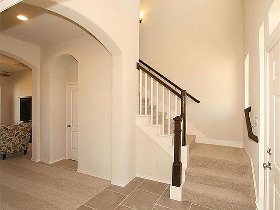 3rd image of 16930 Makanda Drive