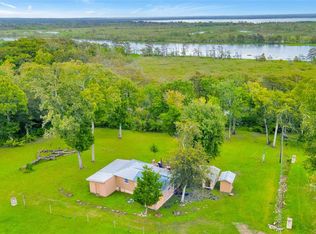 383 Lazy River Ln, Baytown, TX 77523