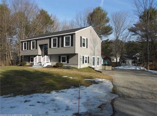 6 Penny Ln, Kennebunk, ME 04043