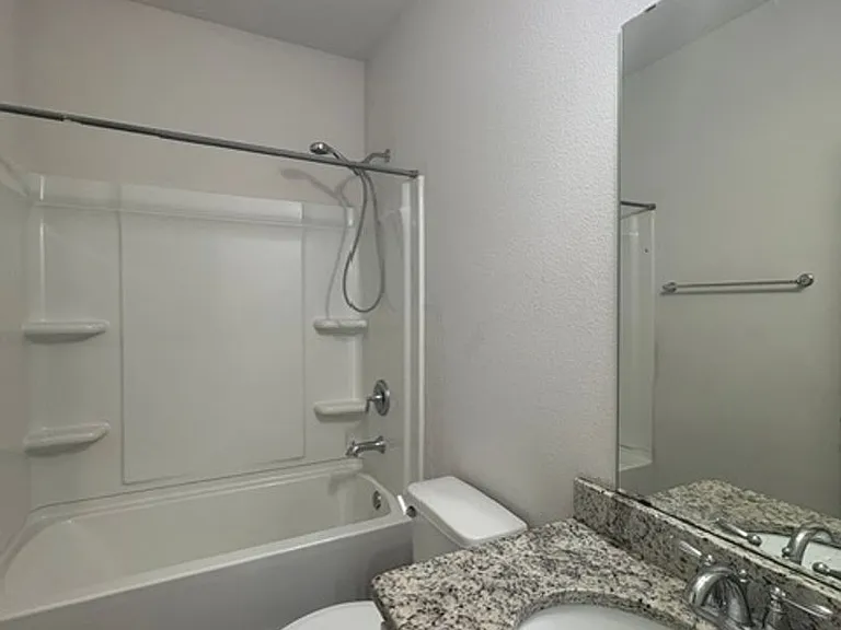 1114 Shoal River Dr — Photo 18