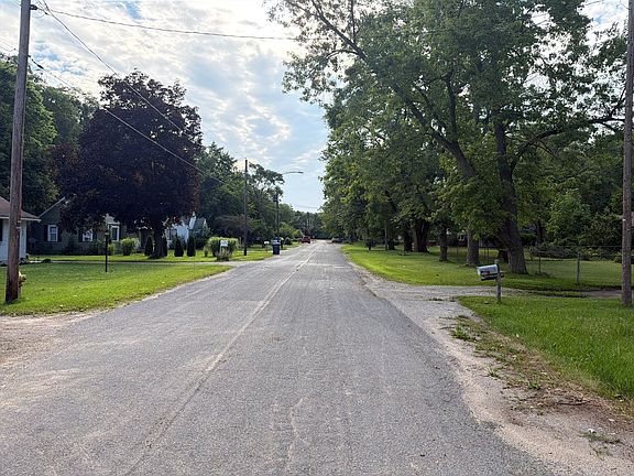 5th image of 152 Hampton Rd