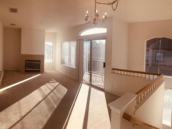 4th image of 25 Lucente Ln