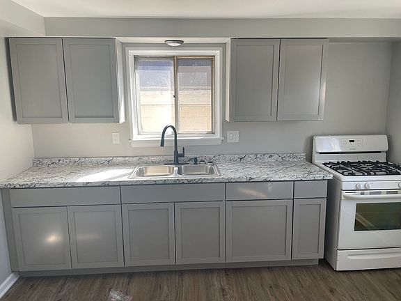 2nd image of 4713-4715 N 35th St #D6d5d53be