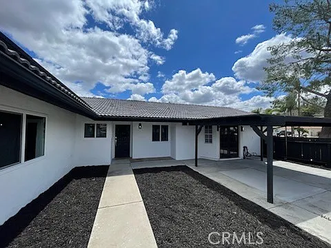 3 bed, 1854 sqft, $3,400 — Photo 3