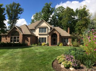 6745 Mallard Dr, Brecksville, OH 44141