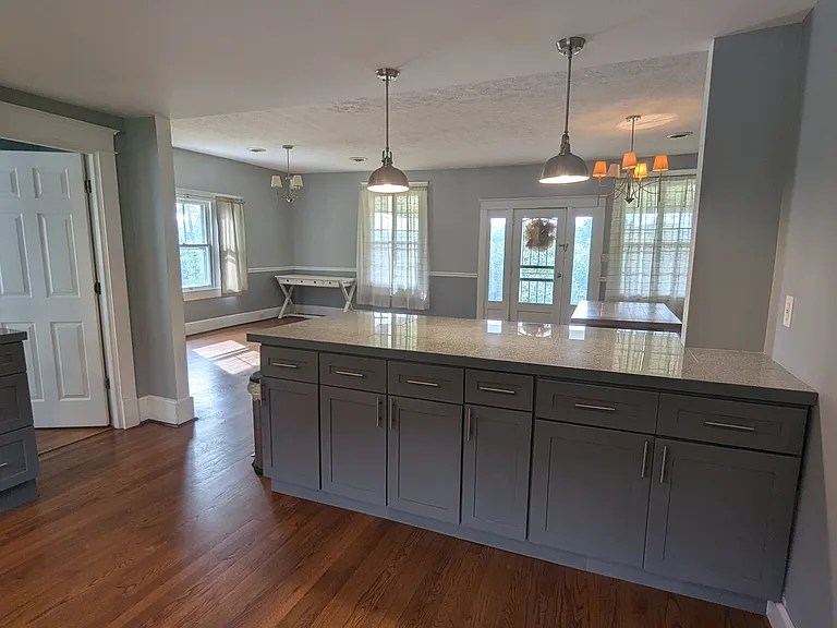 3908 Washington Pike — Photo 2