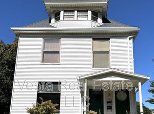 502 E Locust St UNIT A, Bloomington, IL 61701