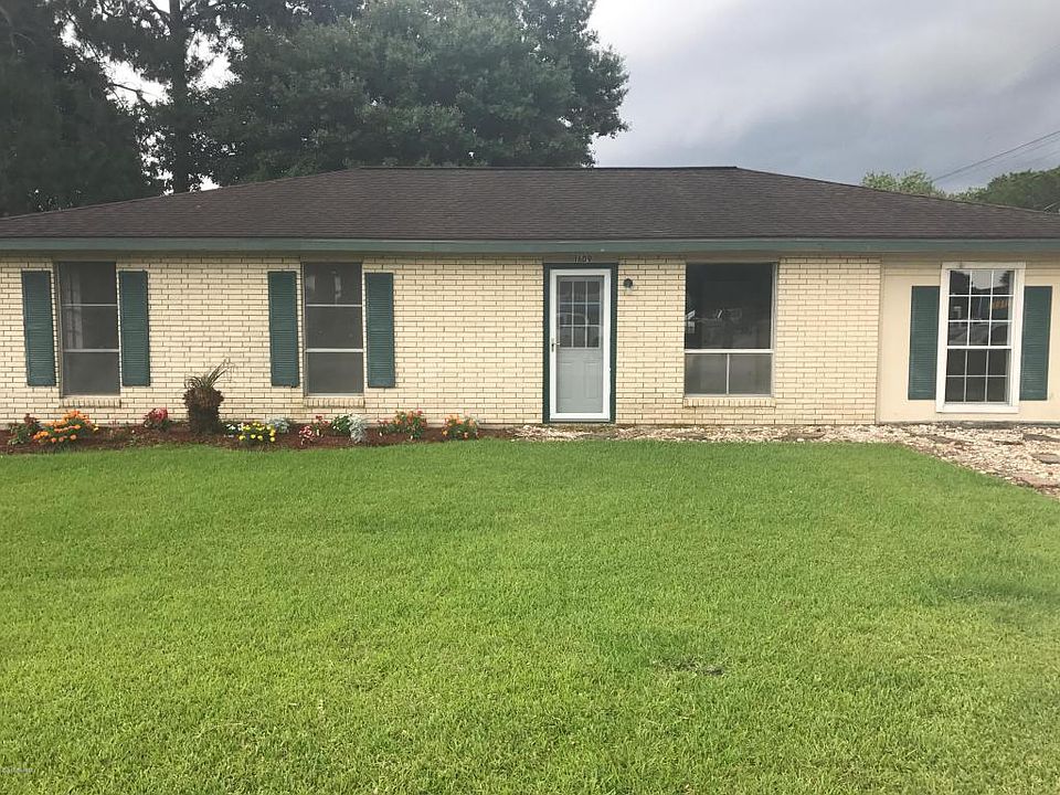 1st image of 1609 Ambassador Caffery Pkwy