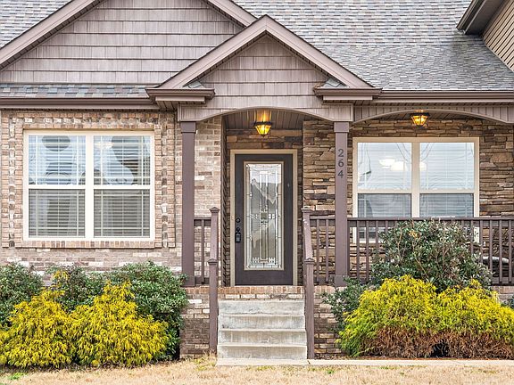 3rd image of 264 Ivy Bend Cir