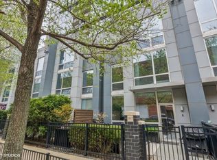 1901 S Calumet Ave #7, Chicago, IL 60616