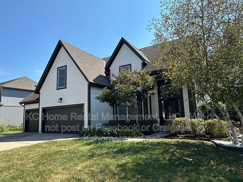 4 bed, 3.5 bath, 2552 sqft, $2,995 — Photo 4