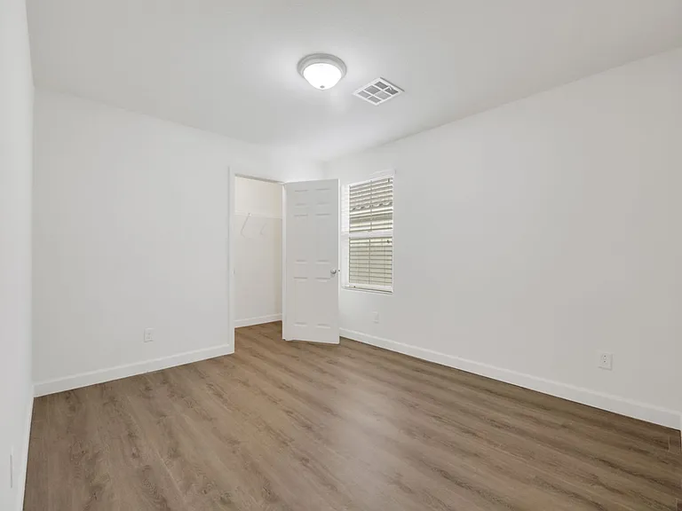 2809 Falling Mist St — Photo 9