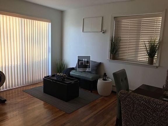 2nd image of 1903 Ditmars Blvd #2
