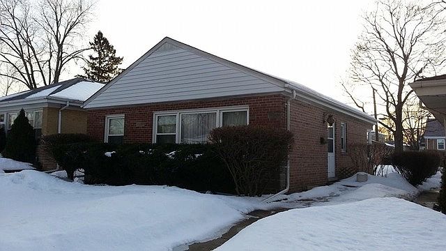 1st image of 7510 N Lowell Ave