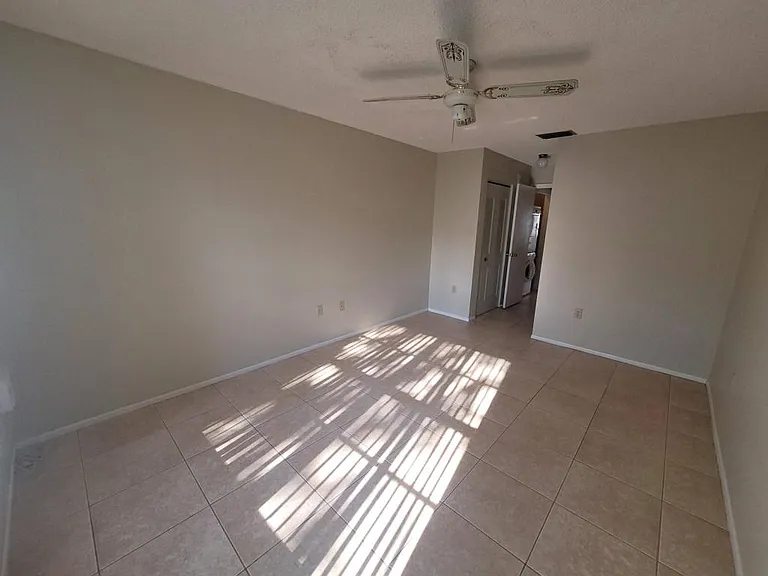 2932 Stillwell Ct — Photo 12