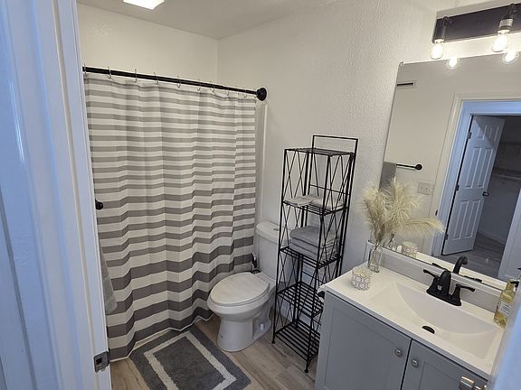 4th image of 2741 May St #2
