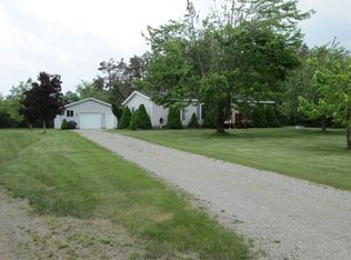 5189 Pinecrest Dr, Lewiston, MI 49756