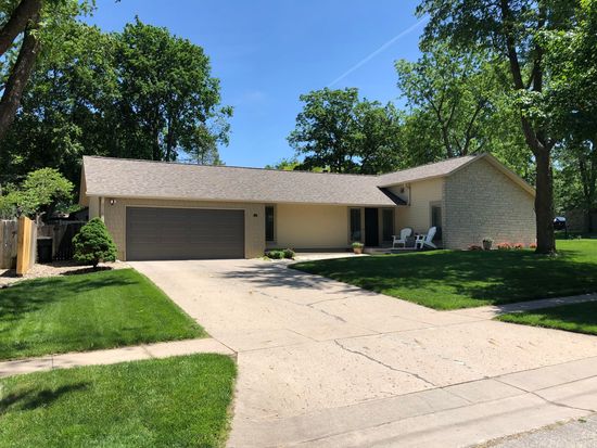 2820 Ontario St Ames Ia 50014 Zillow