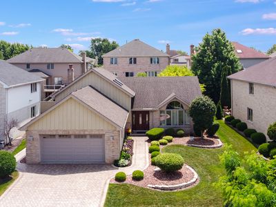 9033 Christina Dr, Hickory Hills, IL, 60457