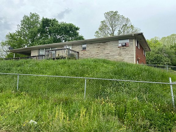 2nd image of 2939 Point Pleasant Rd