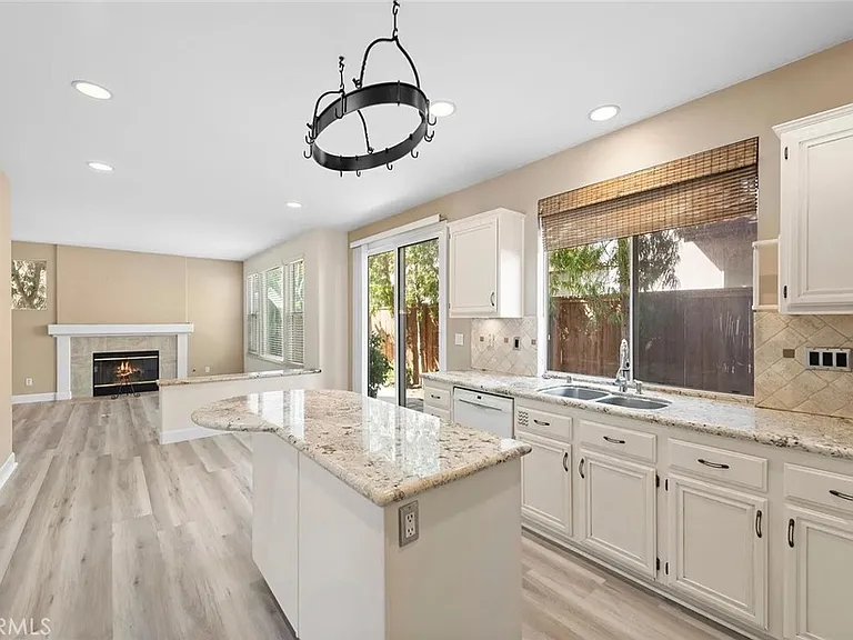 39 Colony Way — Photo 11