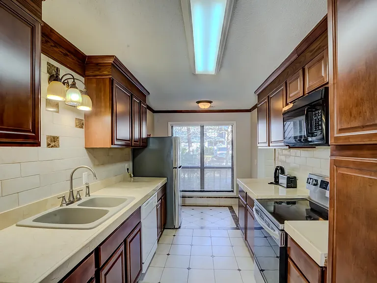 618 Applecross Dr — Photo 19