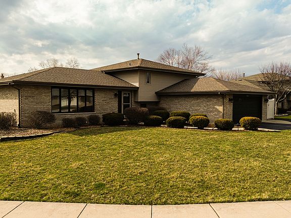 3rd image of 16224 Alexandria Dr