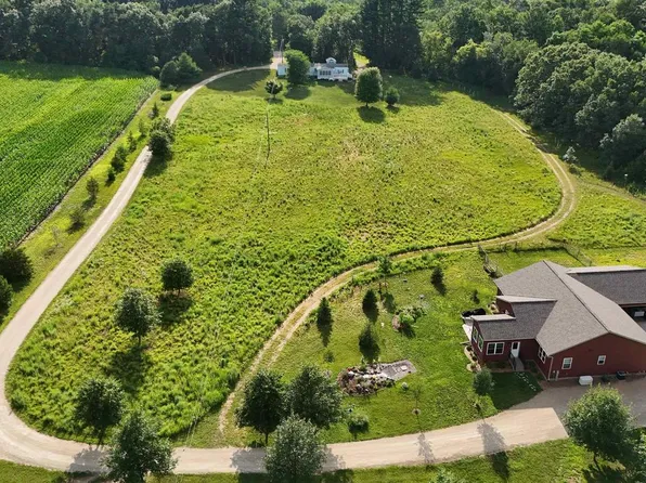 N4076 & N4084 10th Drive, Montello, WI 53949