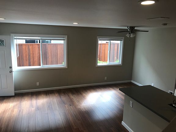 3rd image of 1342 Branham Ln Unit 3